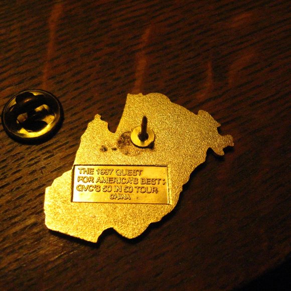QVC California 1997 Vintage Lapel Pin - Picture 3 of 4